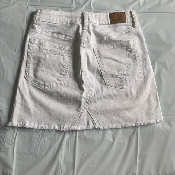 American eagle white jean mini skirt  distressed look size US00 regular - Picture 6 of 11